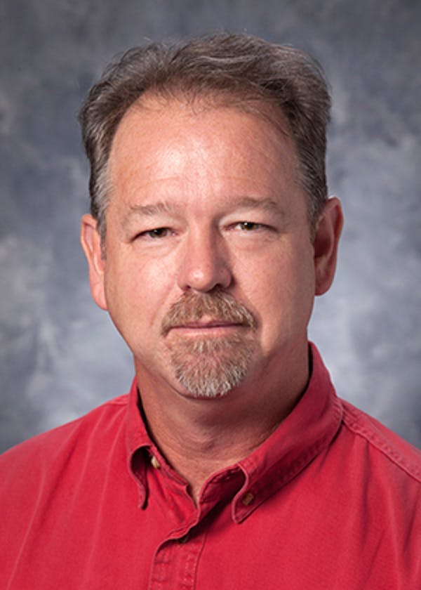 Headshot of Ron Braxley